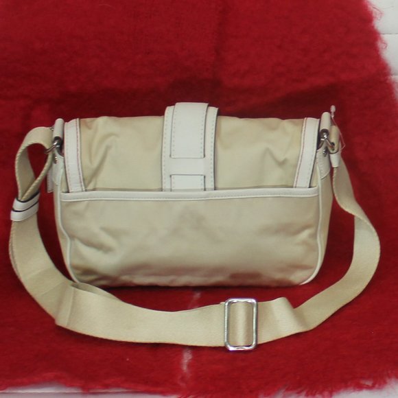 COACH Hampton Beige Cream Red Convertible Signature Purse No:A0769-F10707 - Picture 5 of 13